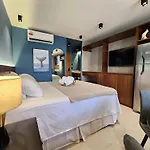 Studio Charmoso E Moderno No Corredor Da Vitoria