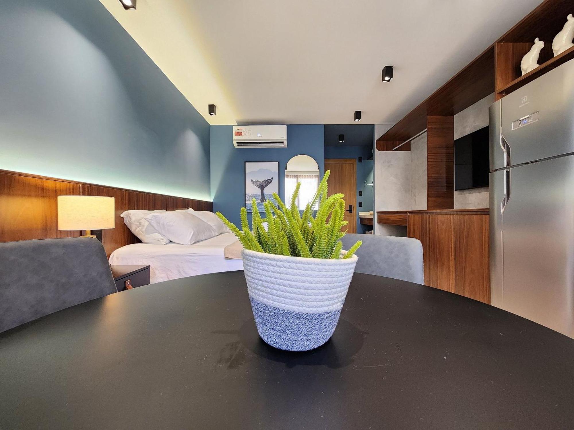 Charmoso E Moderno No Corredor Da Vitoria Apartamento